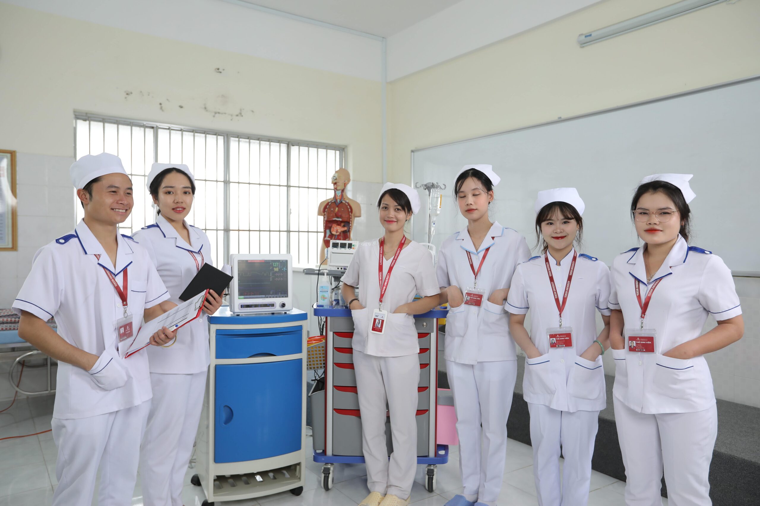 Tuyển sinh liên thông năm 2022: Dược học, Điều dưỡng