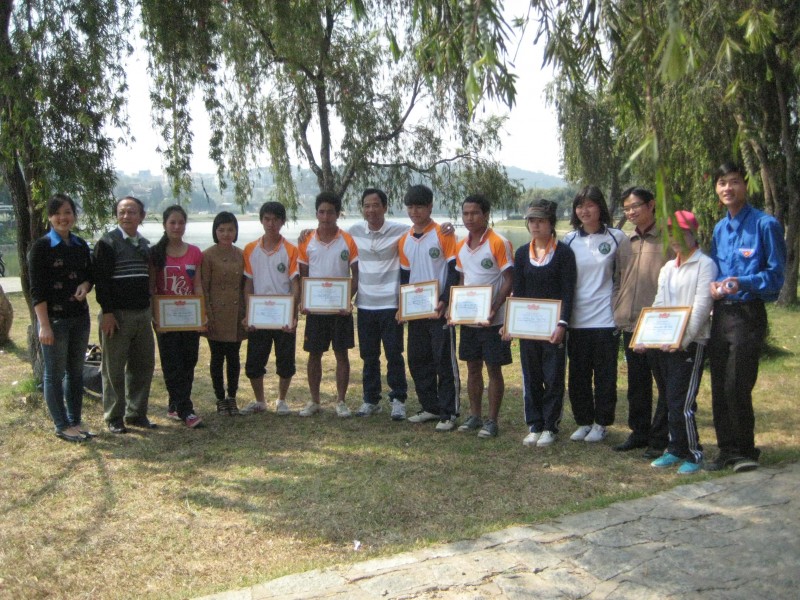 Giải chạy bền khoa Quản trị Kinh doanh mở rộng năm học 2012 – 2013