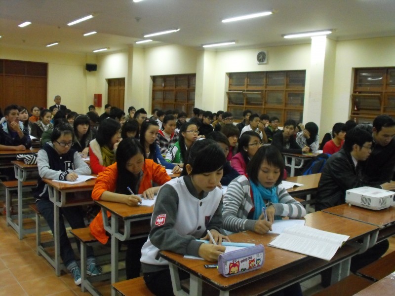 Tuần sinh hoạt công dân sinh viên năm học 2012 – 2013