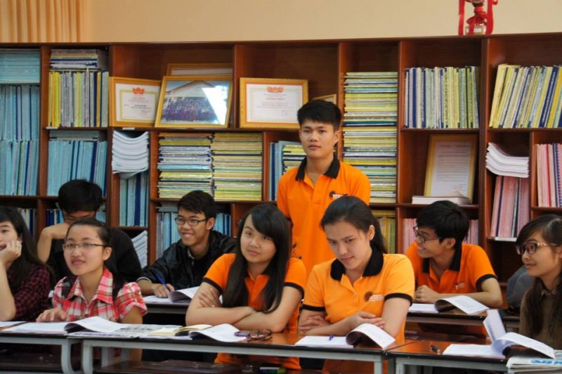 Chương trình “Độc giả thông minh” tại trường Đại học Yersin Đà Lạt