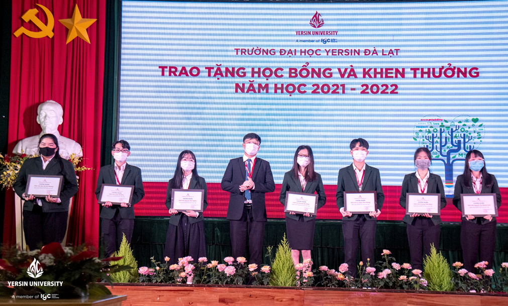 Lễ khai giảng năm học 2021-2022 và kỷ niệm ngày Nhà giáo Việt Nam 20/11