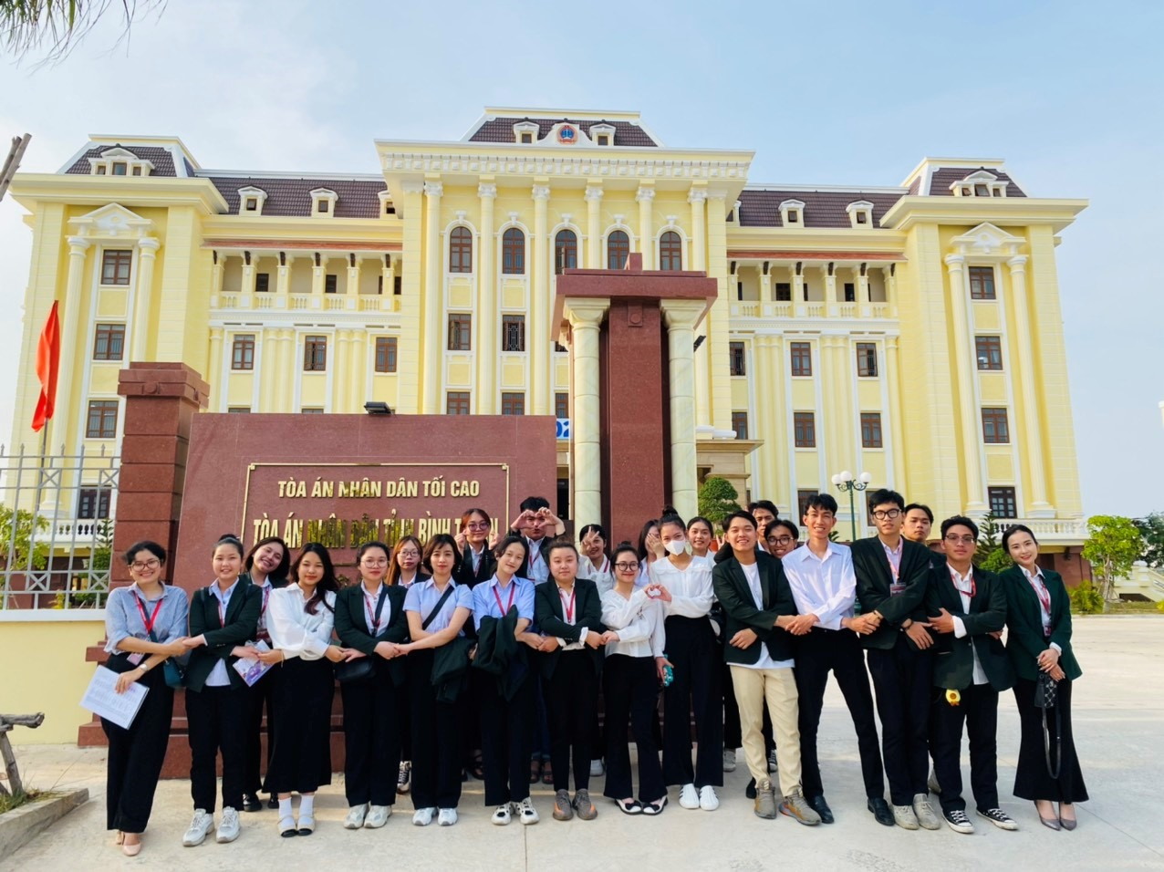 Yersiners ngành Luật kinh tế trải nghiệm “Học kỳ thực tập” tại Tp.Phan Thiết