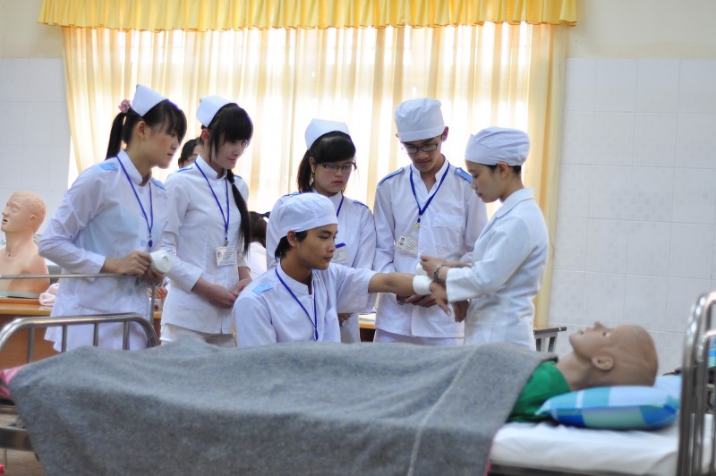 Khoa Điều dưỡng trường Đại học Yersin Đà Lạt – Nơi tự hào đào tạo ra những cử nhân điều dưỡng sáng về y đức, giỏi về chuyên môn
