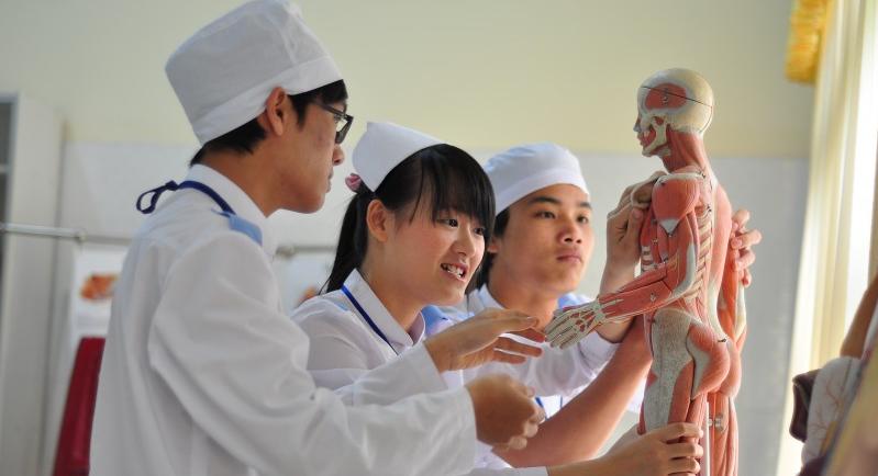 Trường Đại học Yersin Đà Lạt thông báo xét tuyển hệ Đại học, Cao đẳng đợt 2 – Năm 2013 (từ 11/9-30/9/2013)