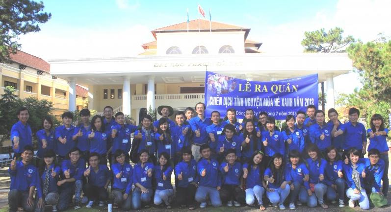 Ra quân Chiến dịch tình nguyện Mùa hè xanh năm 2013
