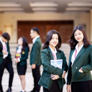 Tốt nghiệp đại học chỉ với 3 năm học: Giúp sinh viên tốt nghiệp sớm hơn 01 năm; tiết kiệm chi phí sinh hoạt và gia tăng cơ hội phát triển nghề nghiệp trong tương lai.