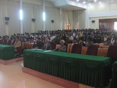 Trường Đại học Yersin Đà Lạt phổ biến các nội dung về chủ quyền biển, đảo cho cán bộ, giảng viên