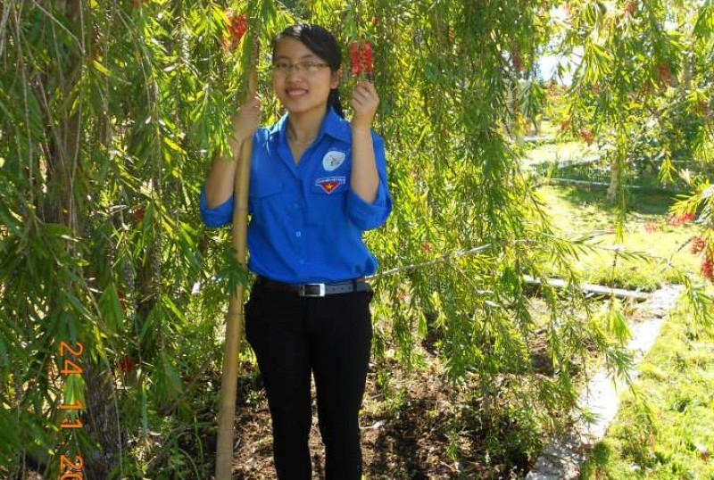 SV Đinh Thị Hoài Thương – Tận tâm sẽ giúp hoàn thành tốt mọi việc