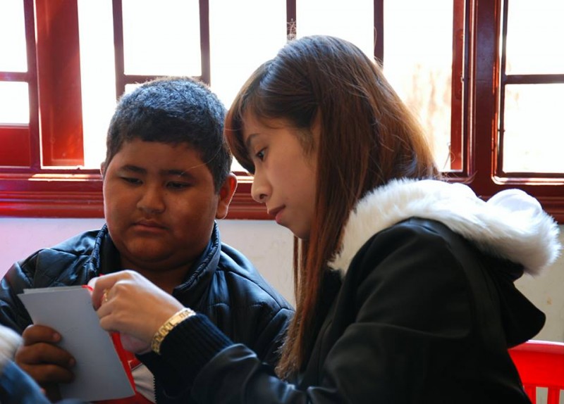 CLB Sinh viên tình nguyện cùng Hội người mù tổ chức kỷ niệm ngày Quốc tế phụ nữ 8/3