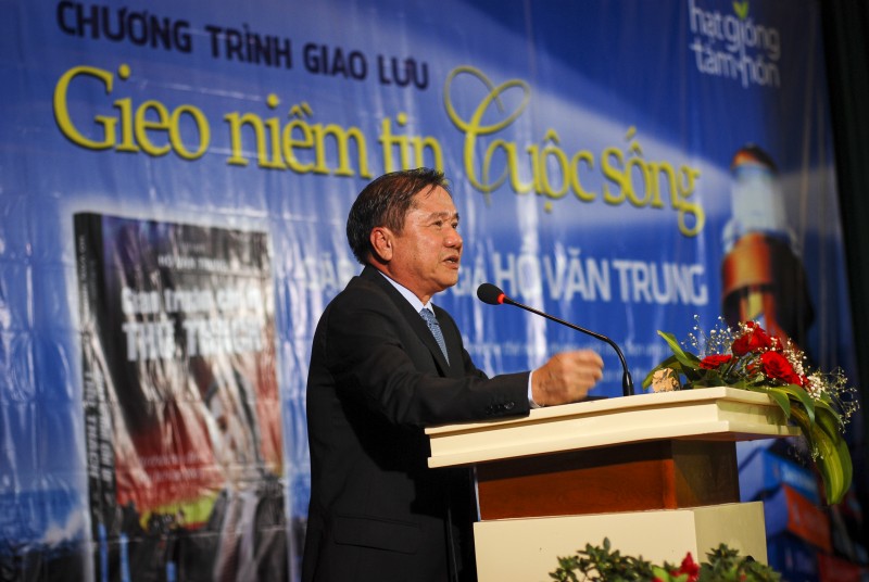 Hồ Văn Trung – Doanh nhân mang niềm tin đến sinh viên Yersin