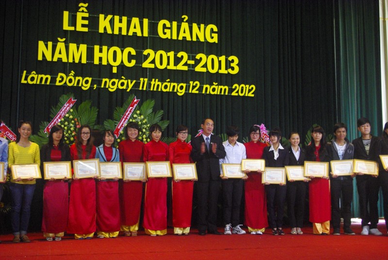 Lễ khai giảng năm học 2012 – 2013