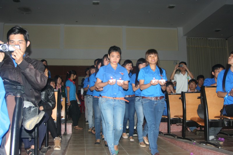 Văn nghệ gây quỹ từ thiện ủng hộ đồng bào nghèo huyện Đam Rông, tỉnh Lâm Đồng