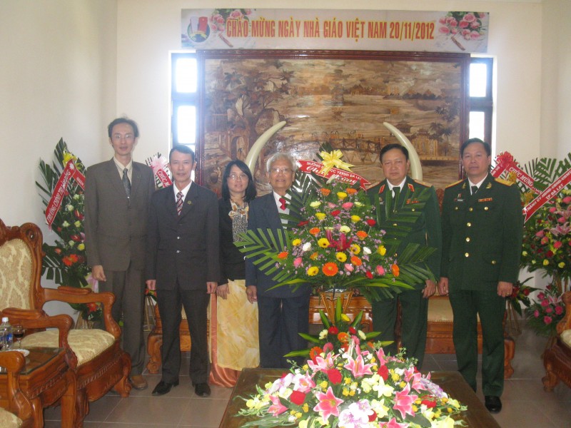 Trường Đại học Yersin Đà Lạt chúc mừng Học viện Lục quân nhân ngày Nhà giáo Việt Nam