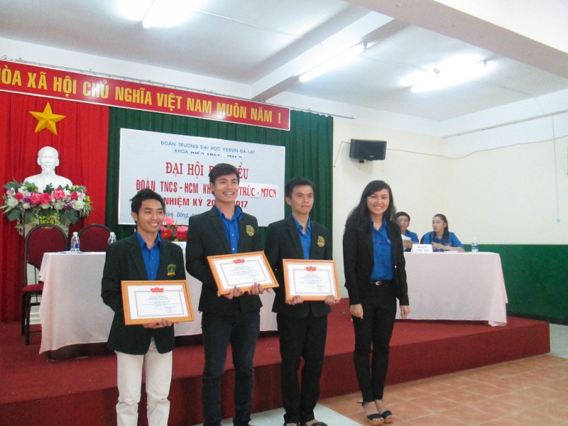 Đoàn khoa Kiến trúc – Mỹ thuật công nghiệp tổ chức Đại hội nhiệm kỳ 2014 – 2017