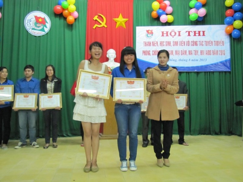 Trường Đại học Yersin Đà Lạt đạt giải Nhất Hội thi tuyên truyền phòng, chống tội phạm, mại dâm, ma túy, HIV/AIDS năm 2013
