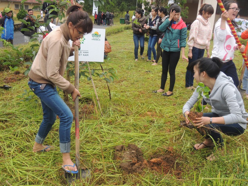 Hưởng ứng chiến dịch “Làm cho Thế Giới sạch hơn” năm 2013