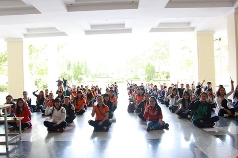 Sôi động cuộc thi “Rung chuông vàng” Tiếng Anh