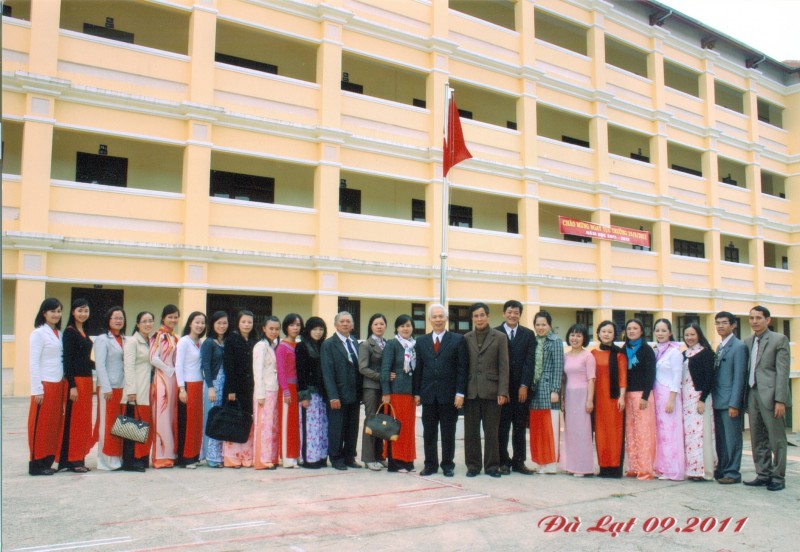 Trường THPT Yersin tuyển 400 chỉ tiêu học sinh vào lớp 10 năm học 2013 – 2014