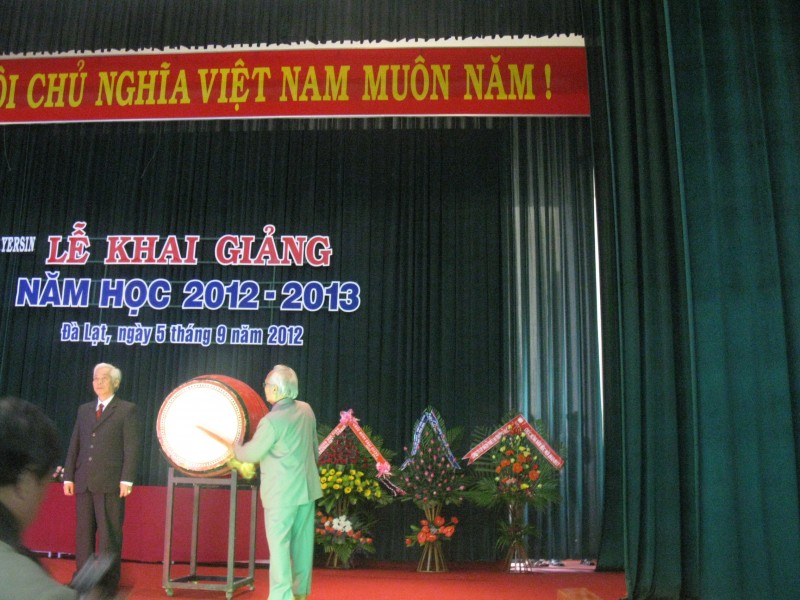 Trường PTTH Yersin khai giảng năm học mới