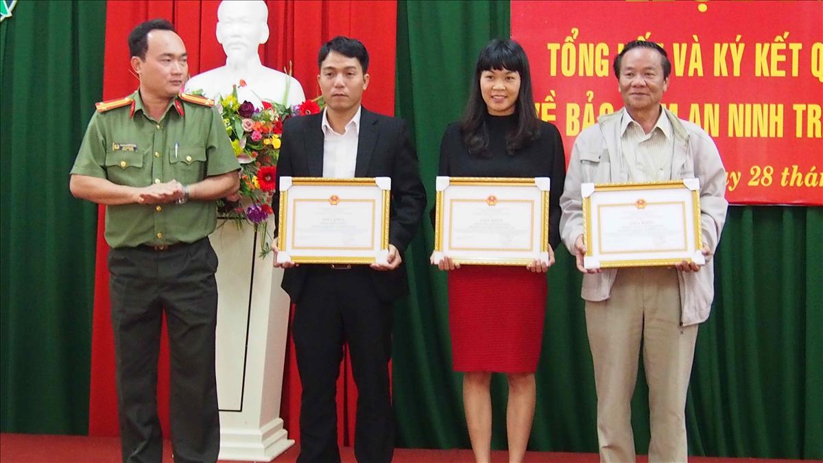 Hội nghị tổng kết và ký kết Quy chế phối hợp về đảm bảo an ninh trật tự trường học