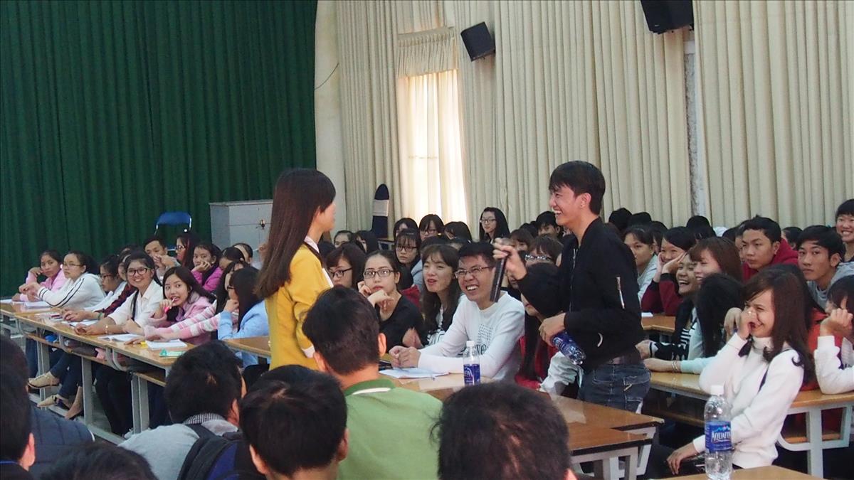 “MYM – Dịch chuyển” – Khóa học kỹ năng mềm ý nghĩa cho tân sinh viên K13