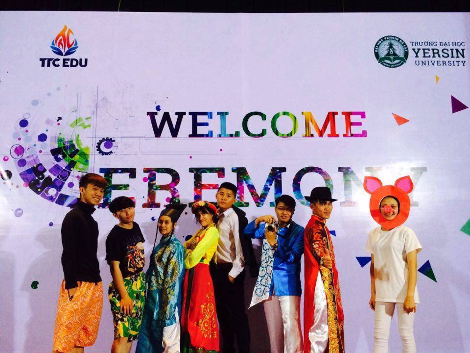 Welcome Ceremony – Chào đón tân sinh viên khóa 13