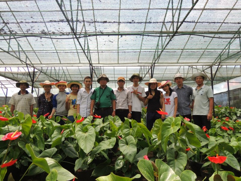 Hoạt động tình nguyện tại vườn sinh học Bảo Lộc