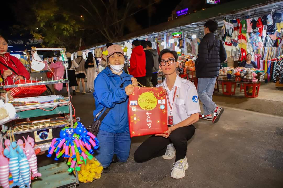 Tết sum vầy – đong đầy hạnh phúc cùng Yersin mang xuân về