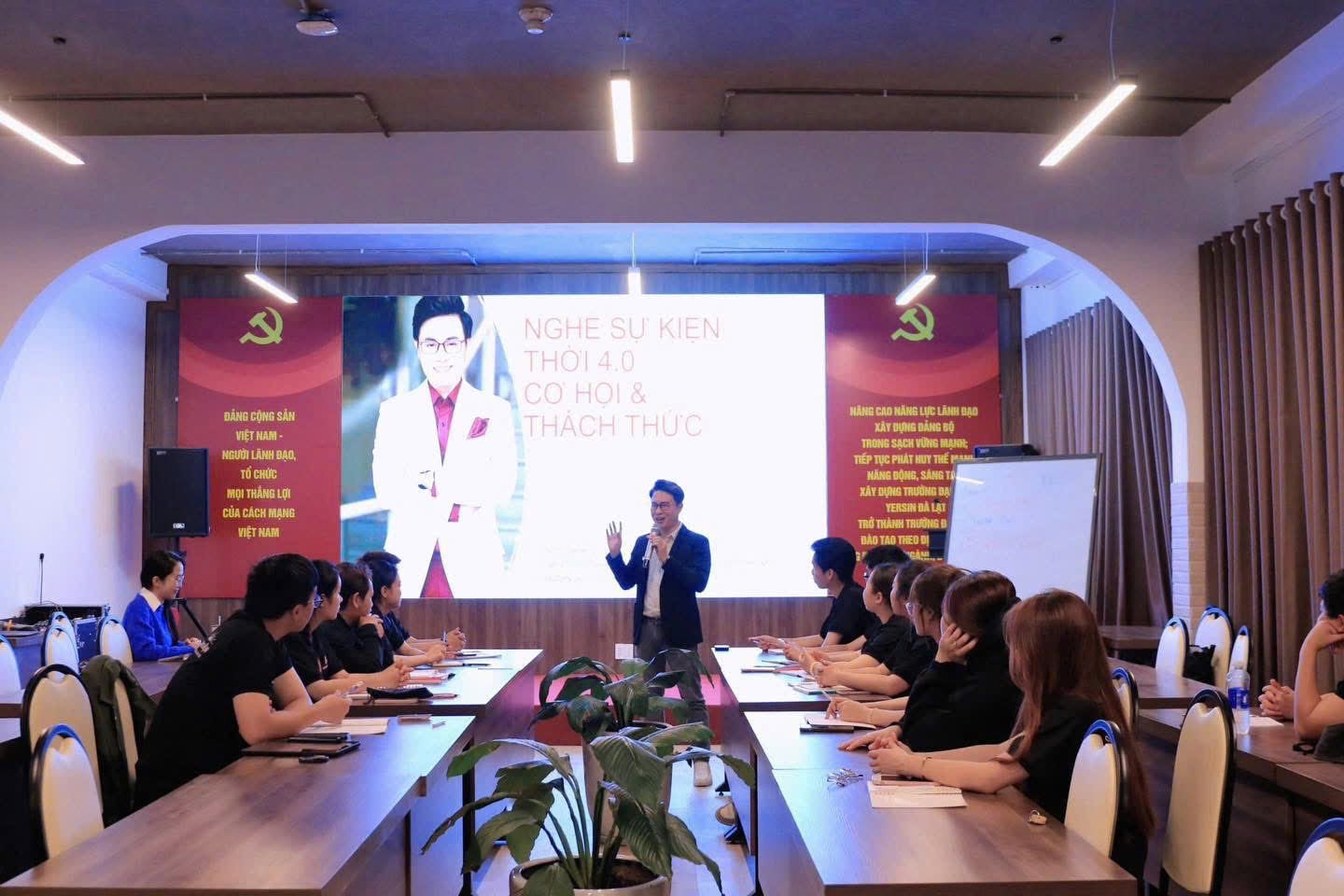Yersiner Quản trị Sự kiện được học cùng MC kỳ cựu của VTV
