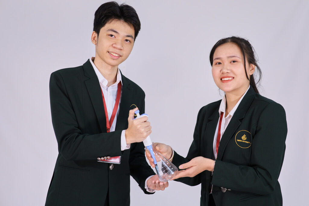 Ngành Công nghệ Sinh học học gì? Học ra làm gì? Lấy bao nhiêu điểm?