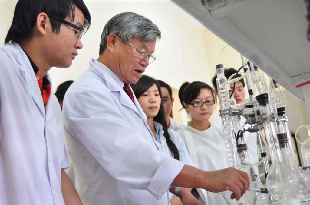 Ngành công nghệ sinh học có dễ xin việc không?