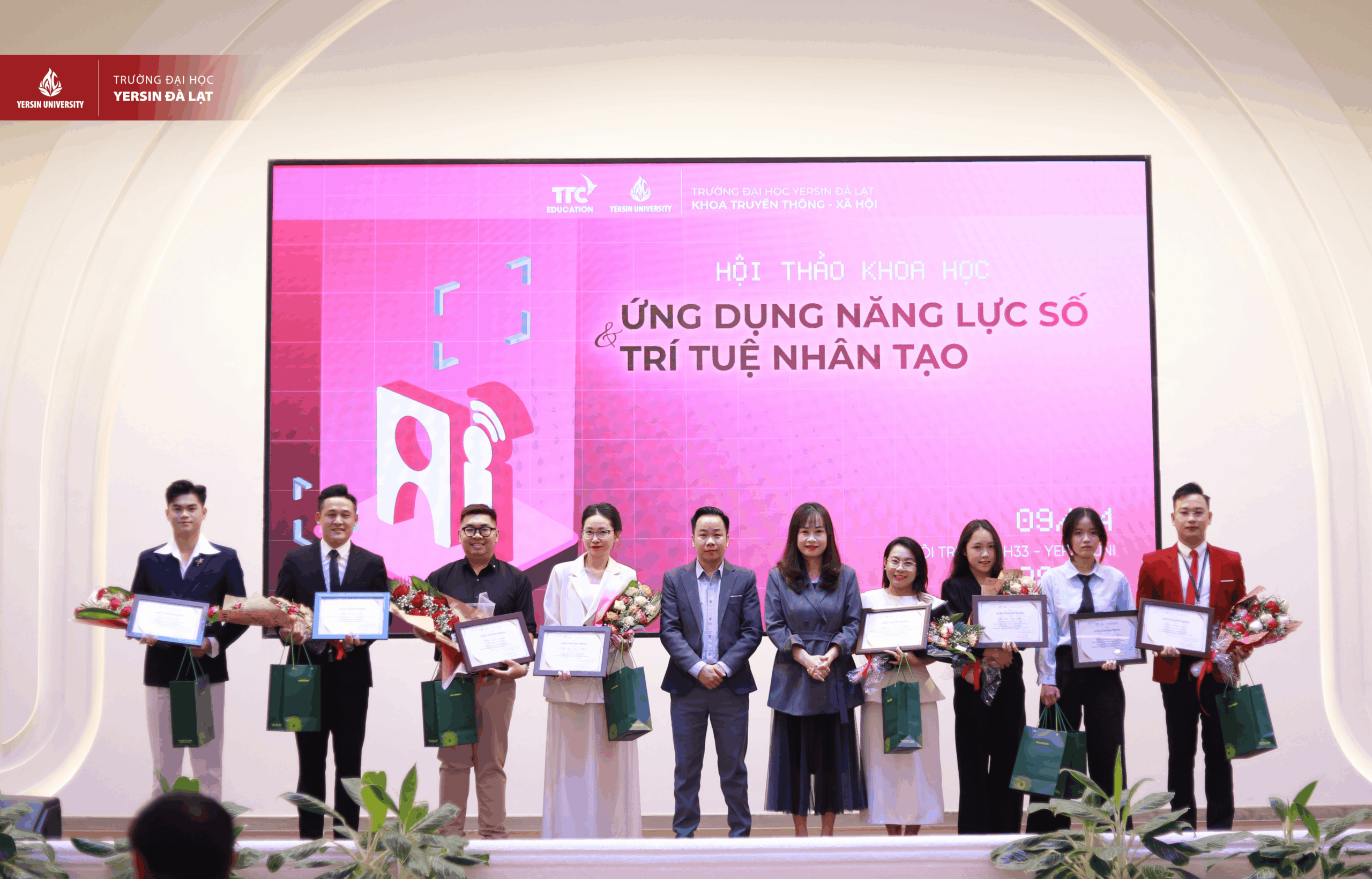 Yersiners được tiếp cận gần hơn với “năng lực số và trí tuệ nhân tạo”