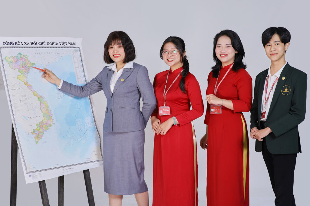 Con gái có nên học ngành Quản trị Dịch vụ Du lịch và Lữ hành không? 